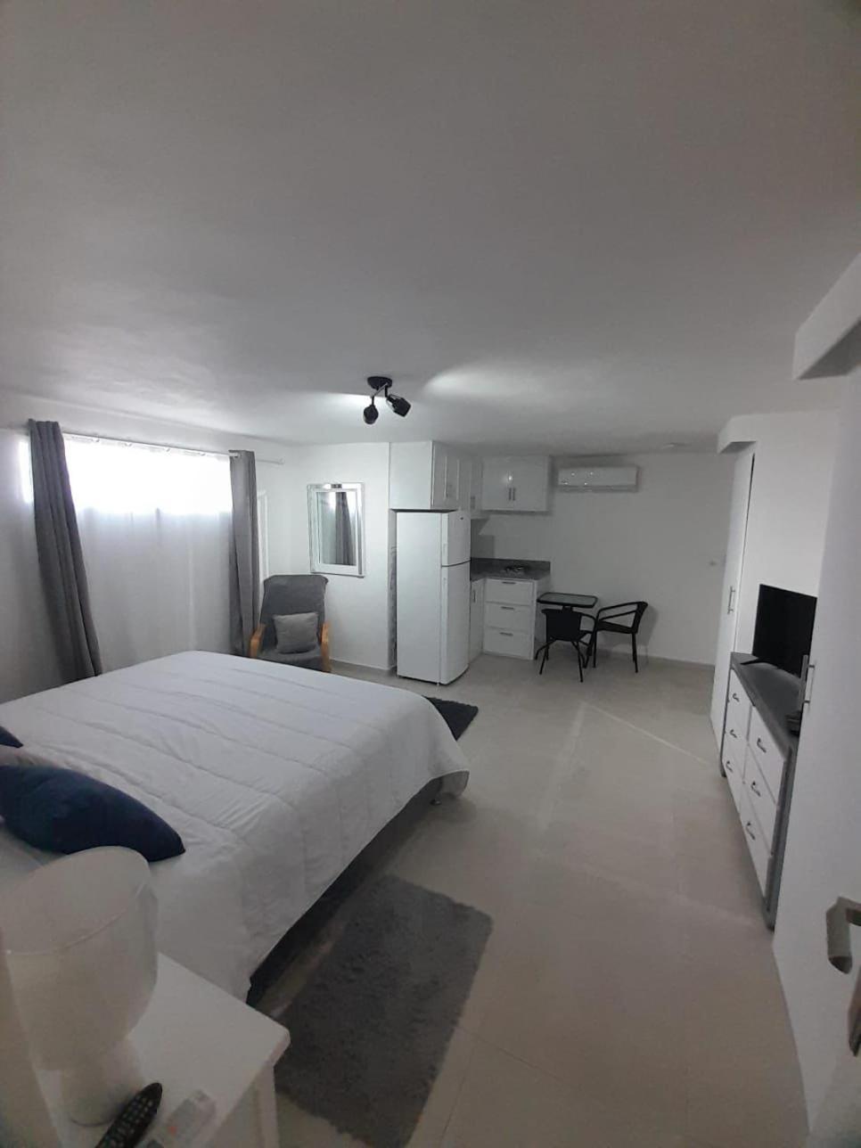 Cabarete Kite Beach Rooms & Condos Экстерьер фото
