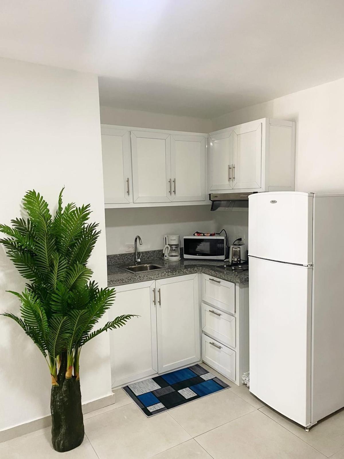 Cabarete Kite Beach Rooms & Condos Экстерьер фото